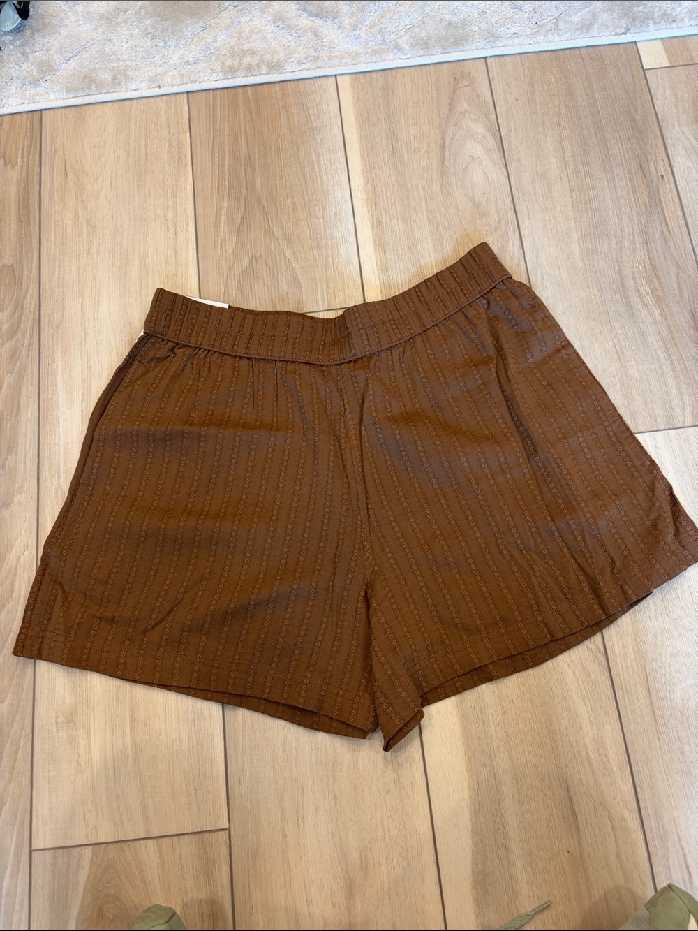 New Three Dots Women's Brown Patterned Pull-On Shorts